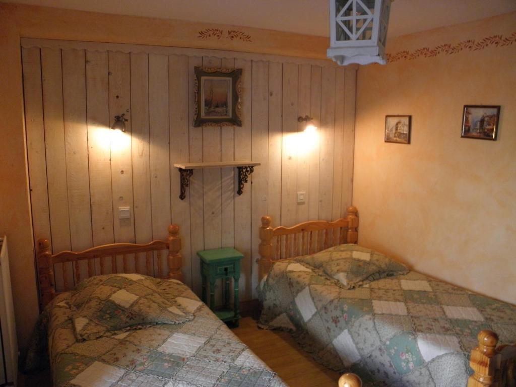 Les Terres Blanches De Hostel