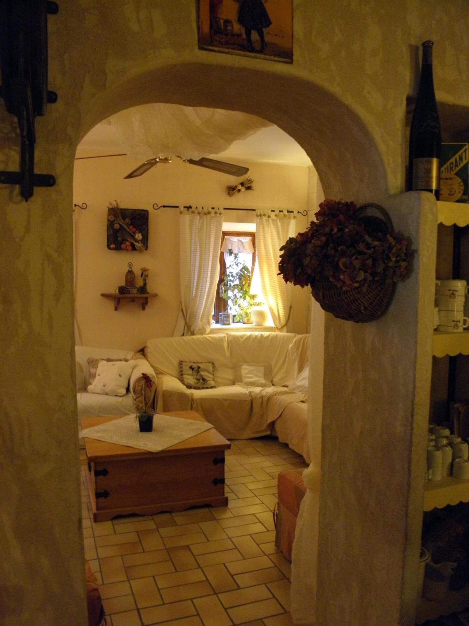 Les Terres Blanches De Hostel