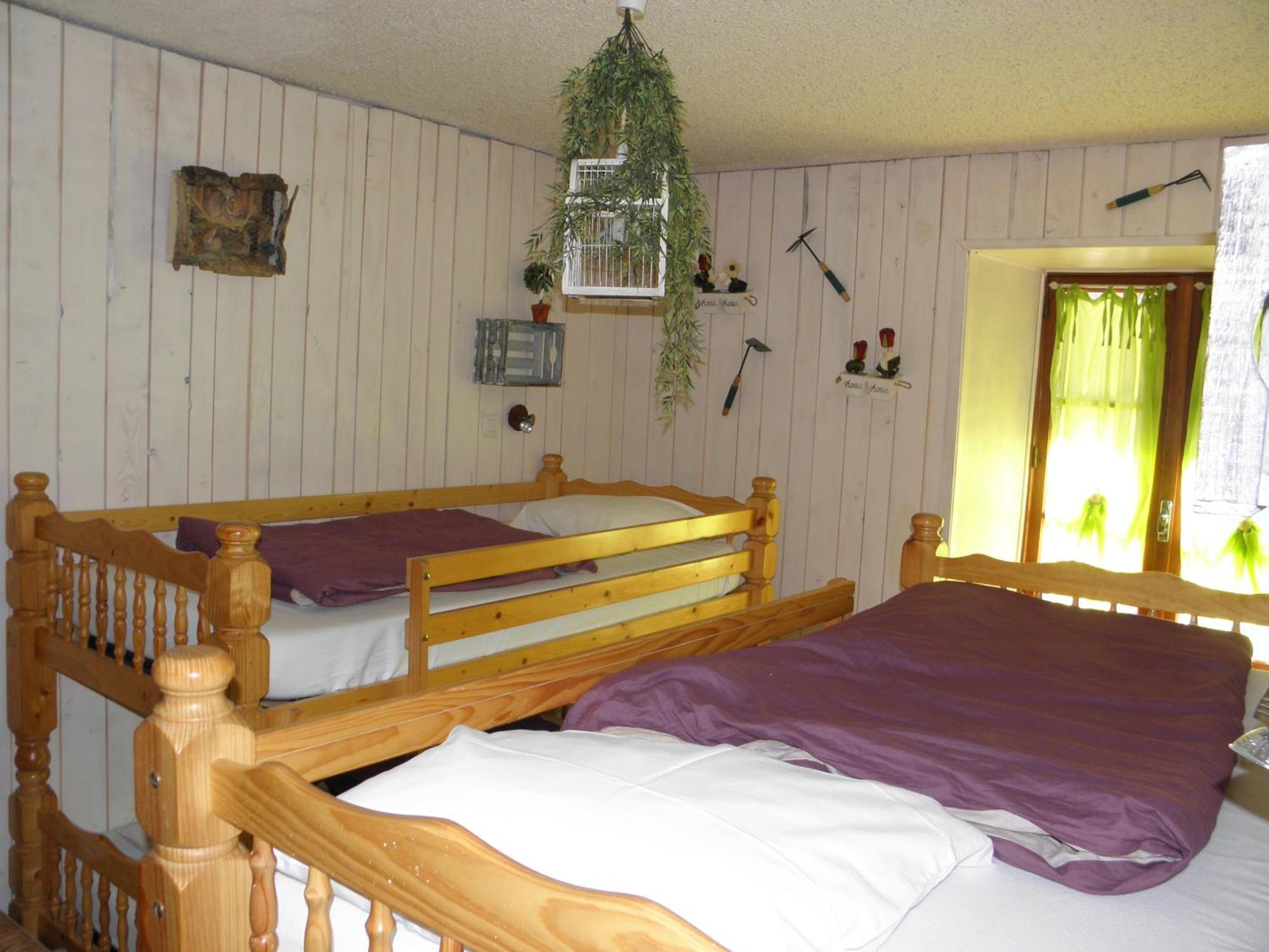 Les Terres Blanches De Hostel Meolans-Revel