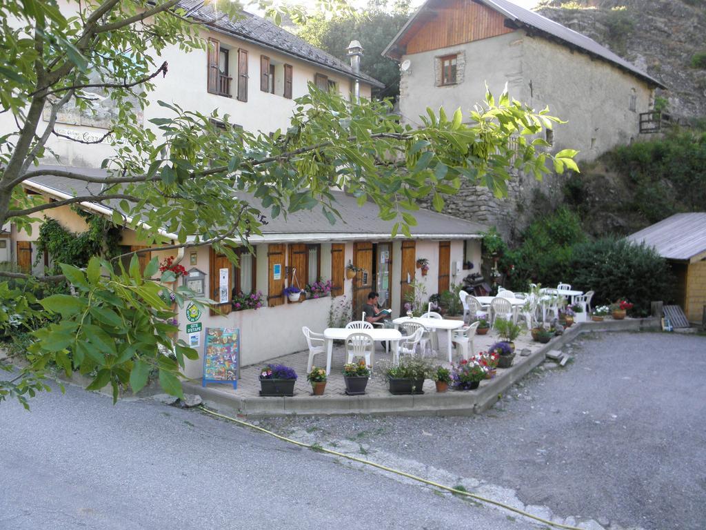 Les Terres Blanches De * Meolans-Revel