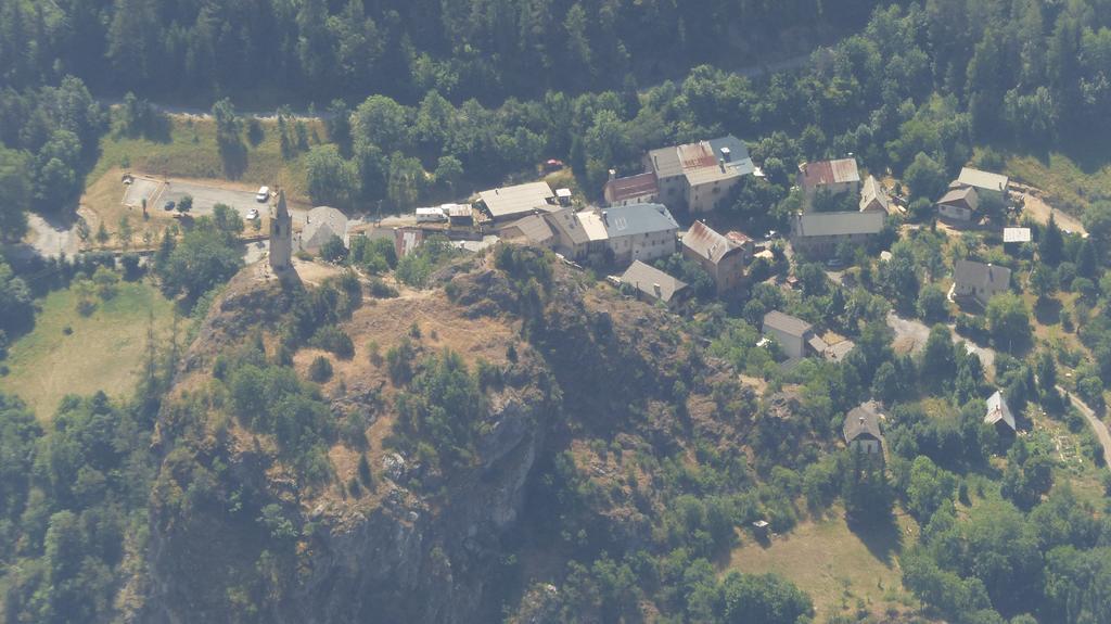 Hostel Les Terres Blanches De *